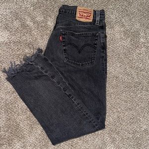 Levi Black Denim Jeans Straight Raw hem ankle length 28/26
